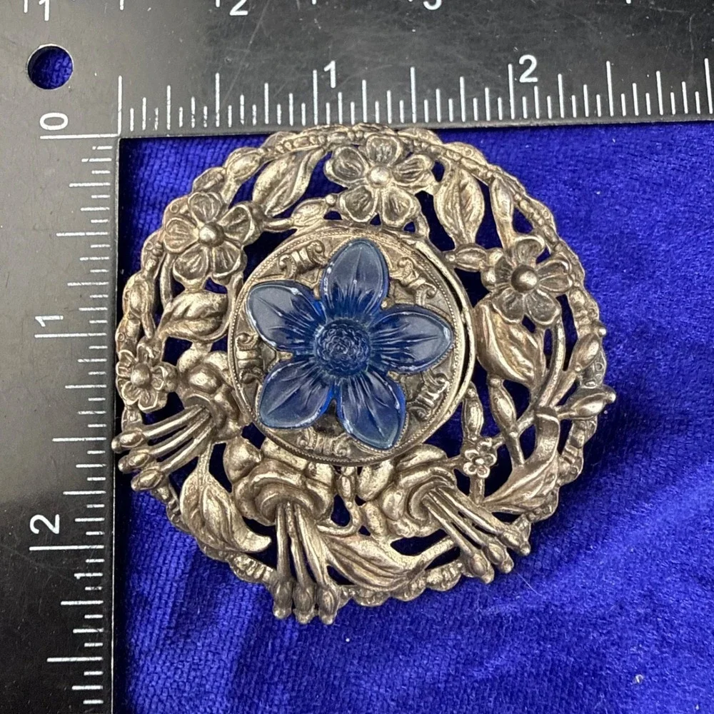 Vintage Pot Metal Silver Tone Brooch Acrylic Blue Flower